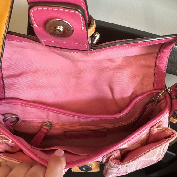 Coach mini handbag pink and yellow, very gently used - Picture 2 of 4